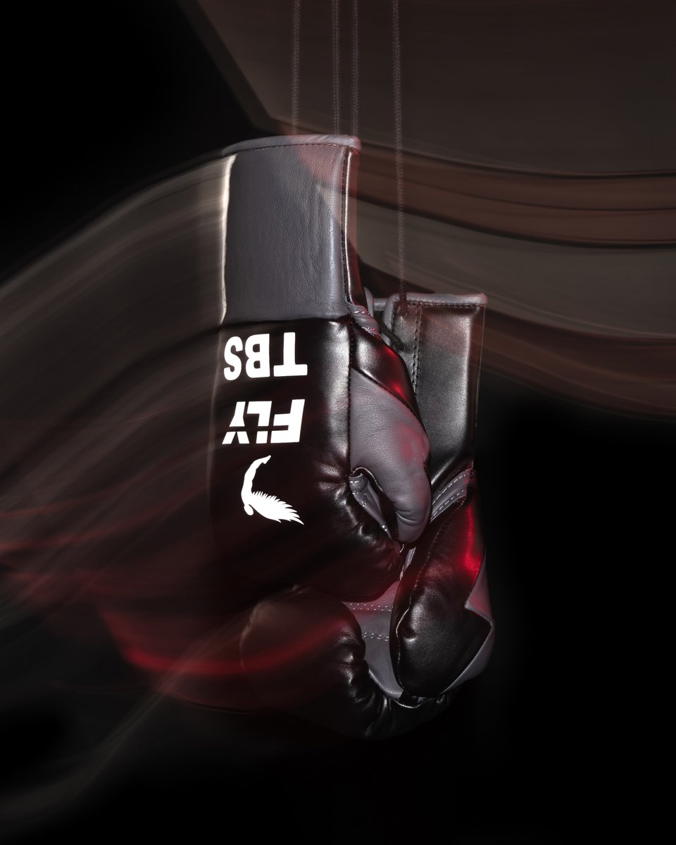 flysportsuk's tweet photo. Fit for The Body Snatcher.
Tonight, Dillian Whyte returns to the ring with gloves crafted to match his unyielding determination.
Victory isn’t given. It’s taken.
#TheBodySnatcher #WhyteTetteh #DillianWhyte #YesICan https://t.co/admoQEGBOV