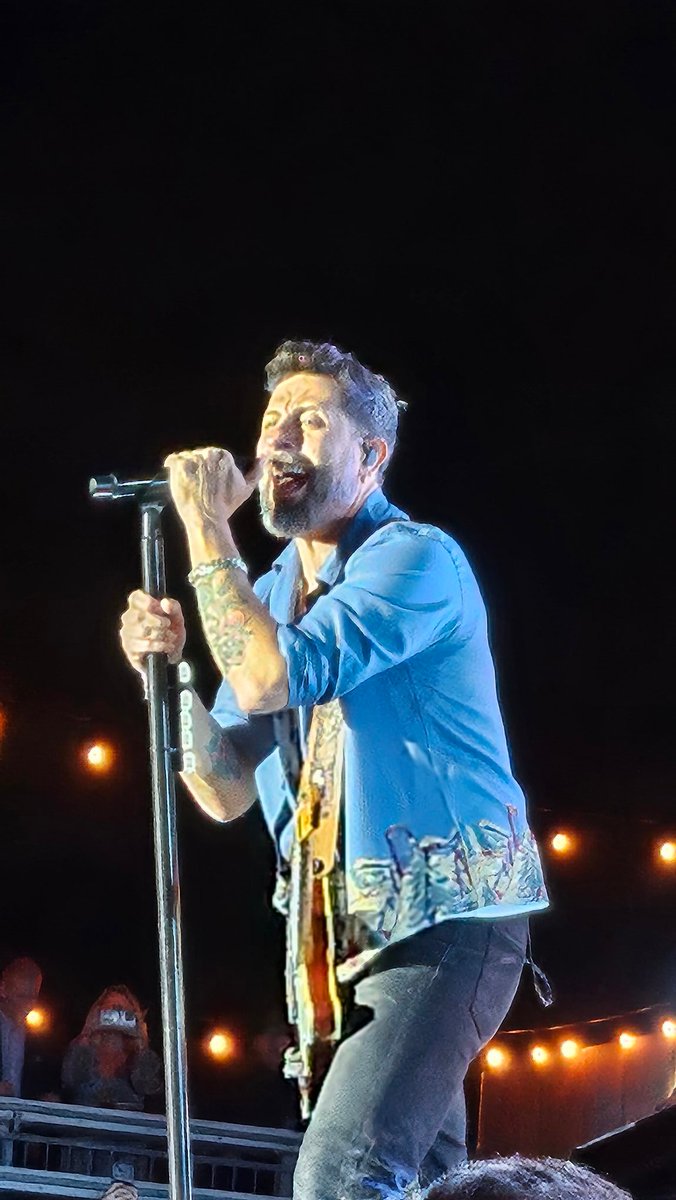 phcaptjim's tweet photo. @LaurenAlaina_AI @googoodolls @OldDominion were fantastic at Livefest 2024 in Naples last night. Great event (move the stage to back of range next year). Pro tip. Good times. Good people. @RitzCarlton https://t.co/bbjnvwYUAA