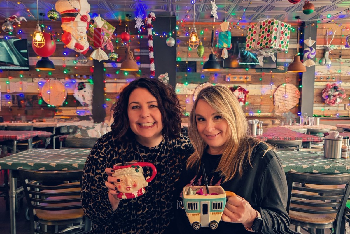 uofsccosw's tweet photo. Celebrating the season and our successes at the COSW holiday party! π₯³ Here's to a joyful break and an exciting start to the spring 2025 semester. βοΈHappy holidays from all of us at #COSW! #socialworkchangemakers https://t.co/GgWdmzPqAK