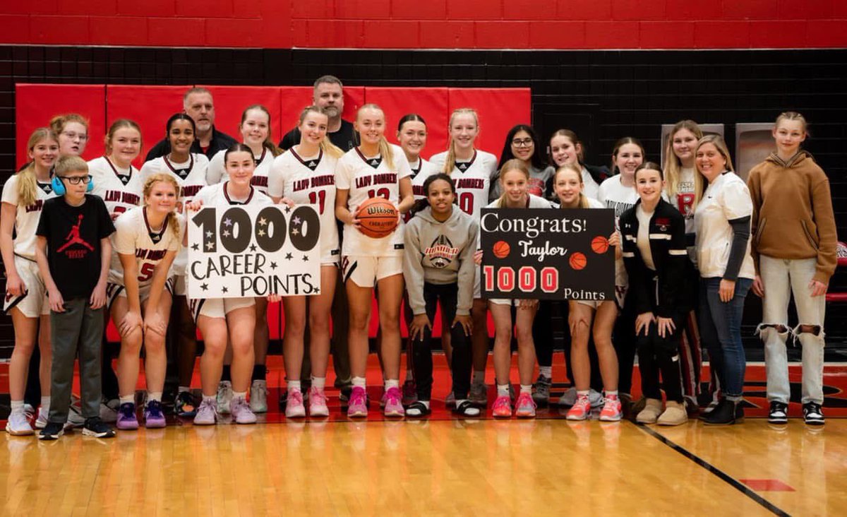 MeterTaylor's tweet photo. 1000 
So blessed to be a part of this team❣️
@WesRadtke @INEliteHavoc @coachbeckett @PGHIndiana https://t.co/NXtPD2I9Uo