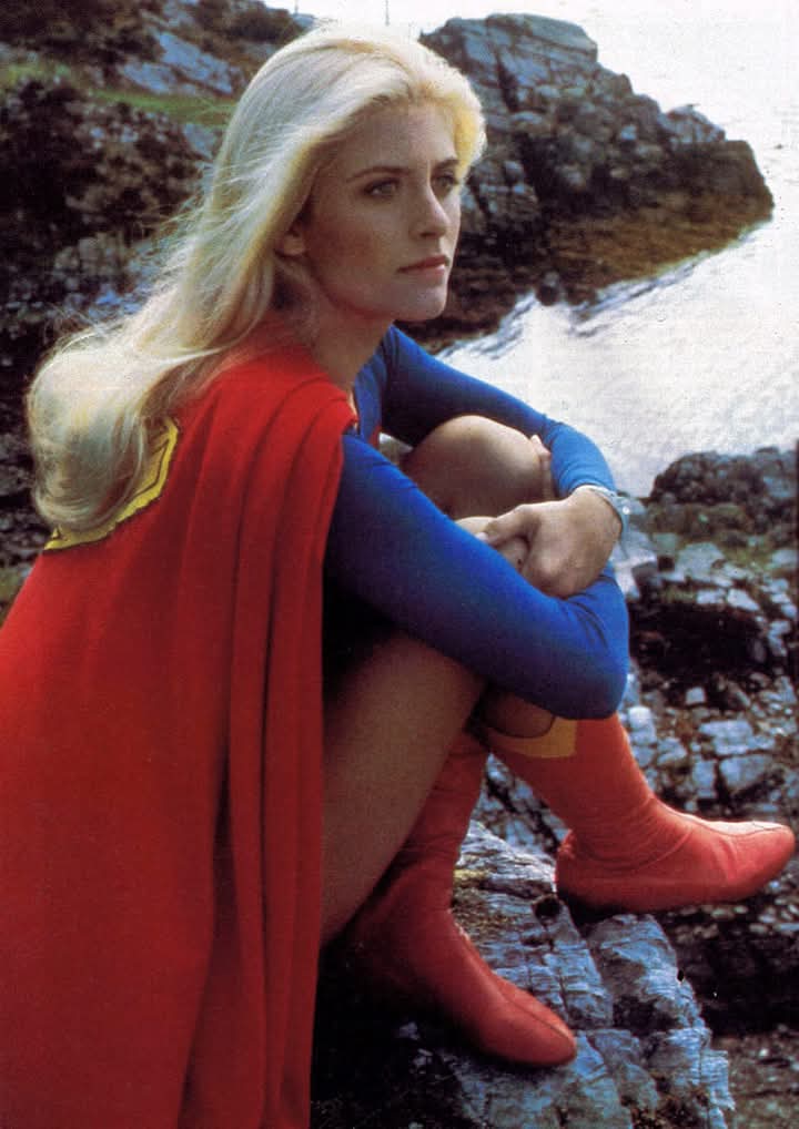 barbaravitali2's tweet photo. Happy Birthday to #HelenSlater December 15,1963 #Supergirl #TheGoodMother #TheSecretOfMySuccess https://t.co/9rFKUTKriZ
