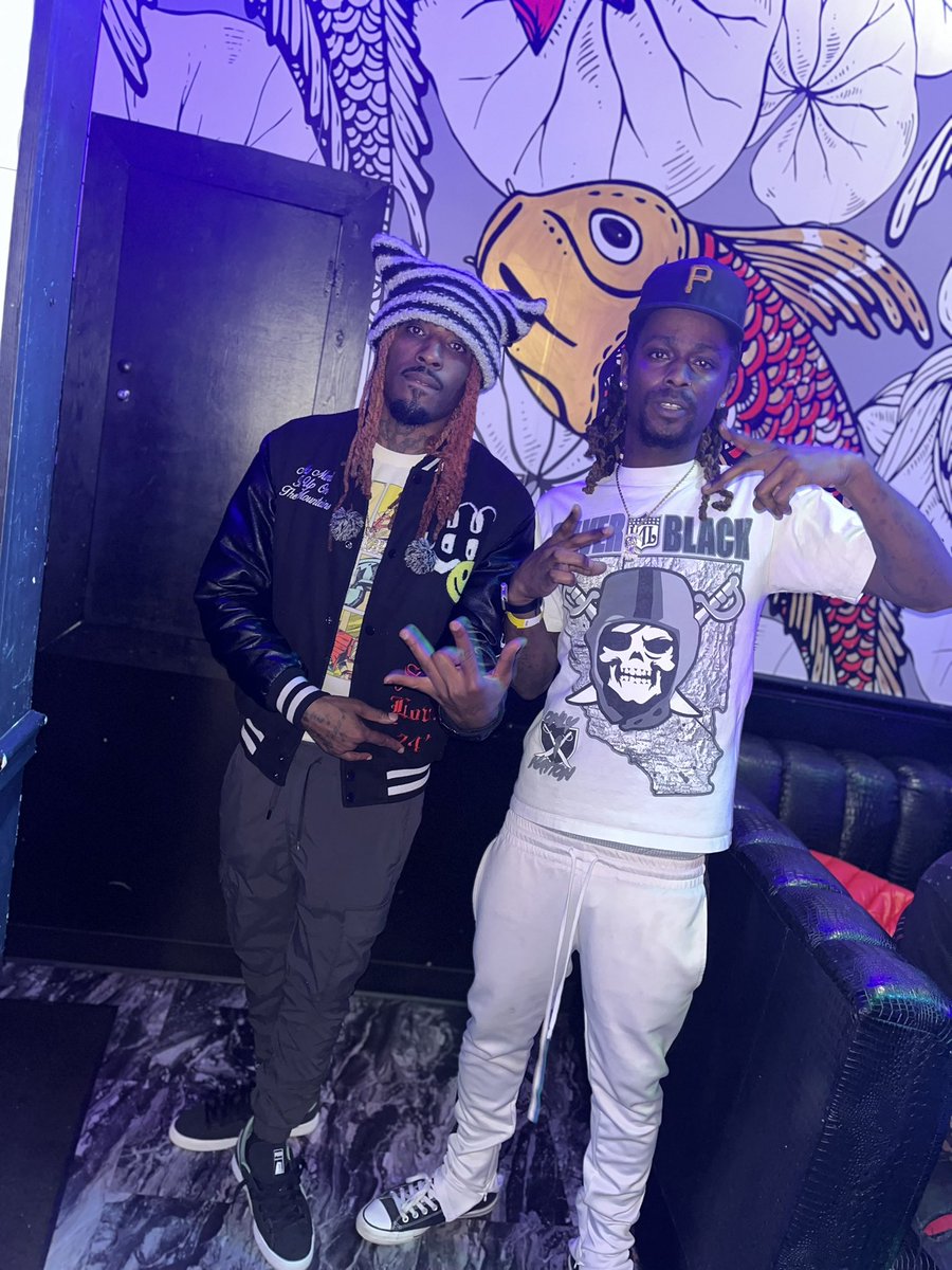 BigTezzy20's tweet photo. From The Bay To The A❗️❗️Tour Life Has Been Great #PrinceSlime 🐍🖤 
2025 It’s Up Literally, We Applying Straight Pressure ❗️❗️ 
🚨“ New Album Otw  1-10-25”🚨 #dreamsdocometrue #tour #hiphop #independentartist #hndrxx  @unitedmasters Finished The Year Strong https://t.co/O8mIzTGUMg