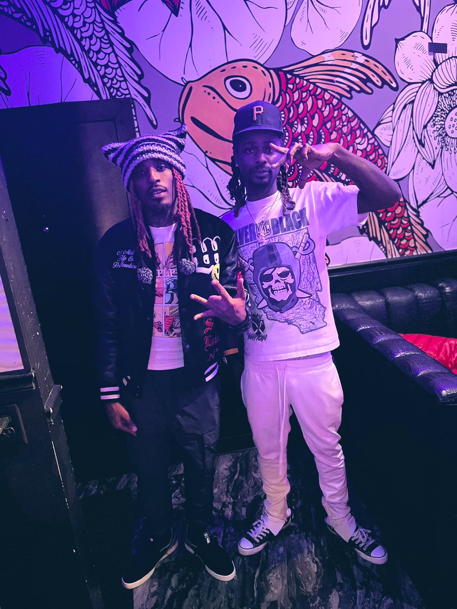 BigTezzy20's tweet photo. From The Bay To The A❗️❗️Tour Life Has Been Great #PrinceSlime 🐍🖤 
2025 It’s Up Literally, We Applying Straight Pressure ❗️❗️ 
🚨“ New Album Otw  1-10-25”🚨 #dreamsdocometrue #tour #hiphop #independentartist #hndrxx  @unitedmasters Finished The Year Strong https://t.co/O8mIzTGUMg