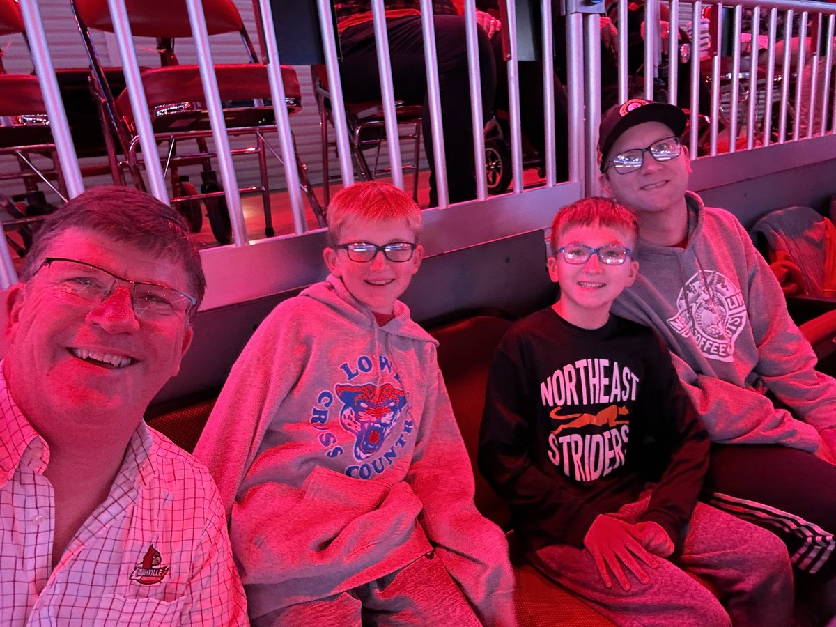 trigifu's tweet photo. Go Cards #L1C4 #GoCards https://t.co/J5KDsrZrMv