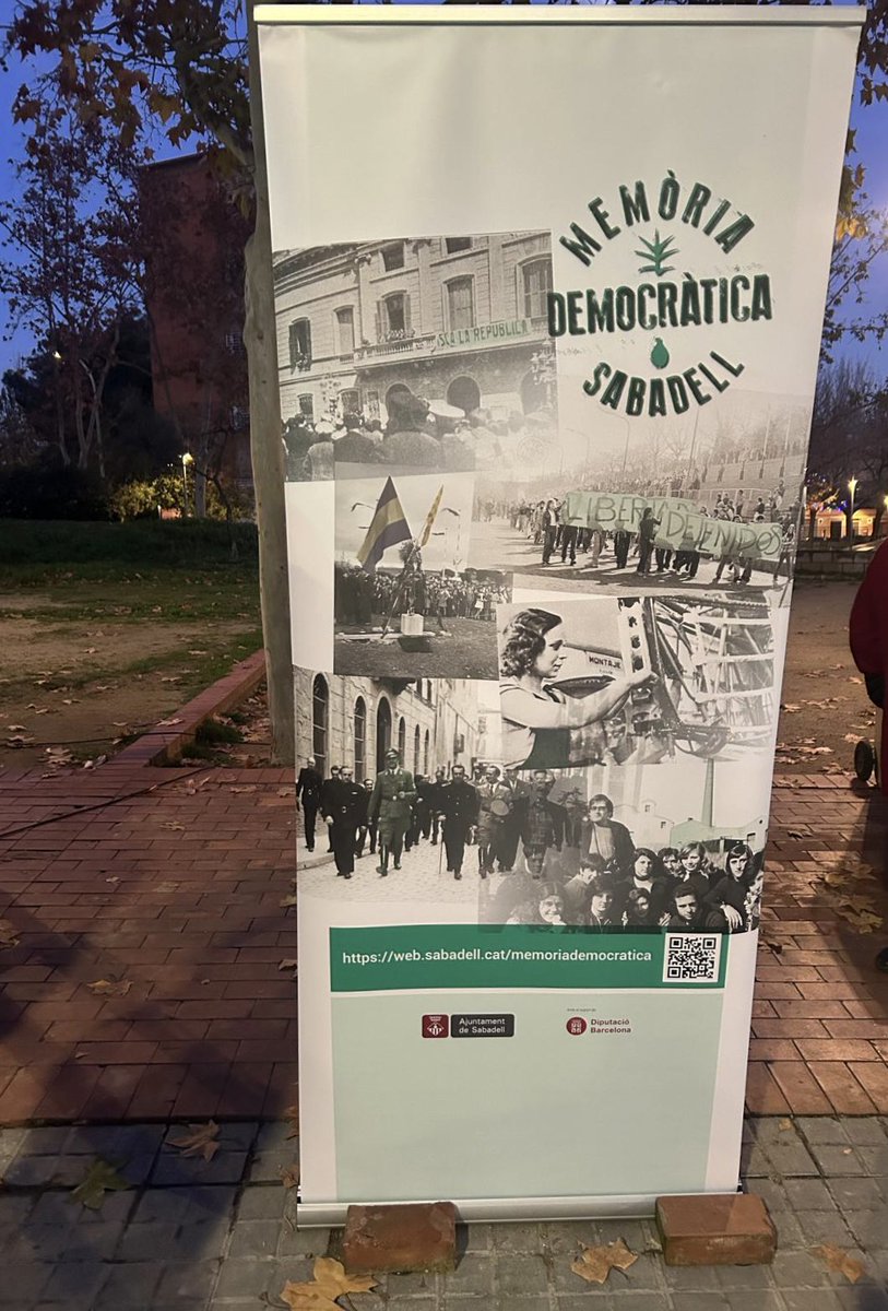 immolats_cat's tweet photo. #CaNOriac, nou #EspaiDeMemòria
Per recordar i homenatjar veïns/es implicats en la #LluitaAntifranquista a Sabadell
Menció especial als 134 sabadellencs que van ser processats pel Tribunal de Orden Público (1968-74)
Intervencions de Jordi Font, dir. @catmemoria i @SilviaGarciaPl https://t.co/uXF2czHyM6