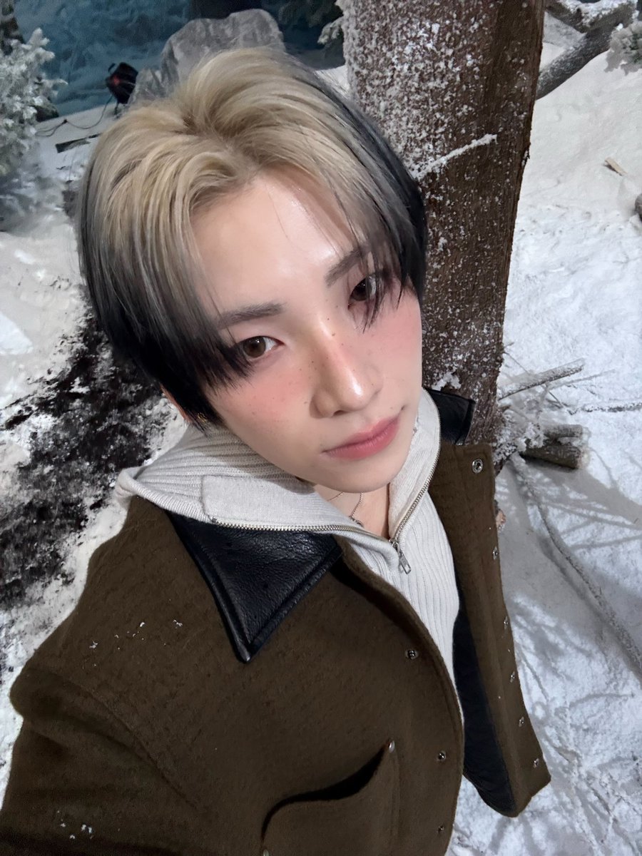 qoxnws's tweet photo. 유마야사랑해요......🧎‍♀️ https://t.co/IQAjRqi2th