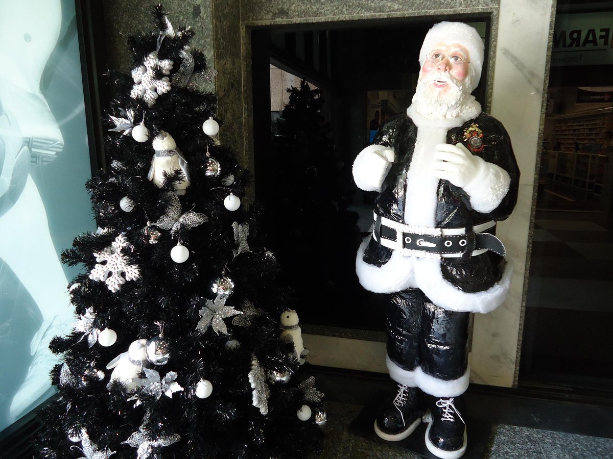 sccpcavalo's tweet photo. Árvore de natal de corinthiano https://t.co/l0QaYlFyN1