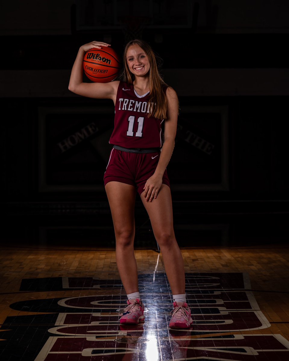 MidProGirls's tweet photo. Tremont beats MWC 61-35. Hannah Dennis, @AlexSteff15, and @AveryJost2027 score 11 each! 

#MidProFam https://t.co/bibJc8GPeP