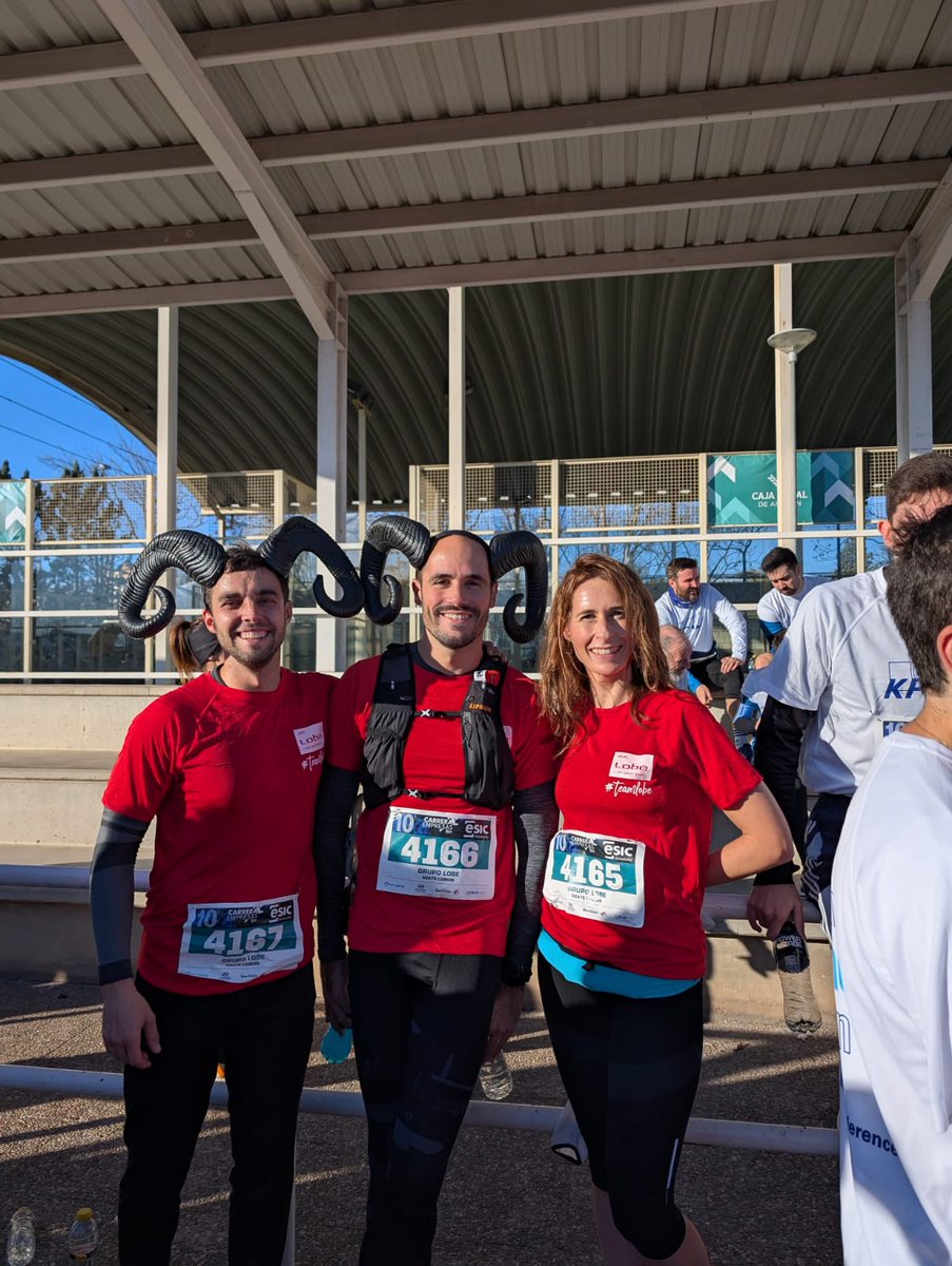 grupoLOBE's tweet photo. 🏅 ¡Así hemos vivido la #CarreraDeLasEmpresas!
¡El equipo de Grupo Lobe lo ha dado todo! Superamos kilómetros, metas y retos, demostrando que juntos llegamos más lejos. 💪
📷 Revive los mejores momentos de esta jornada aquí 👇
#GrupoLobe #SomosEquipo #ESIC #teamlobe https://t.co/EKgUcssIm1