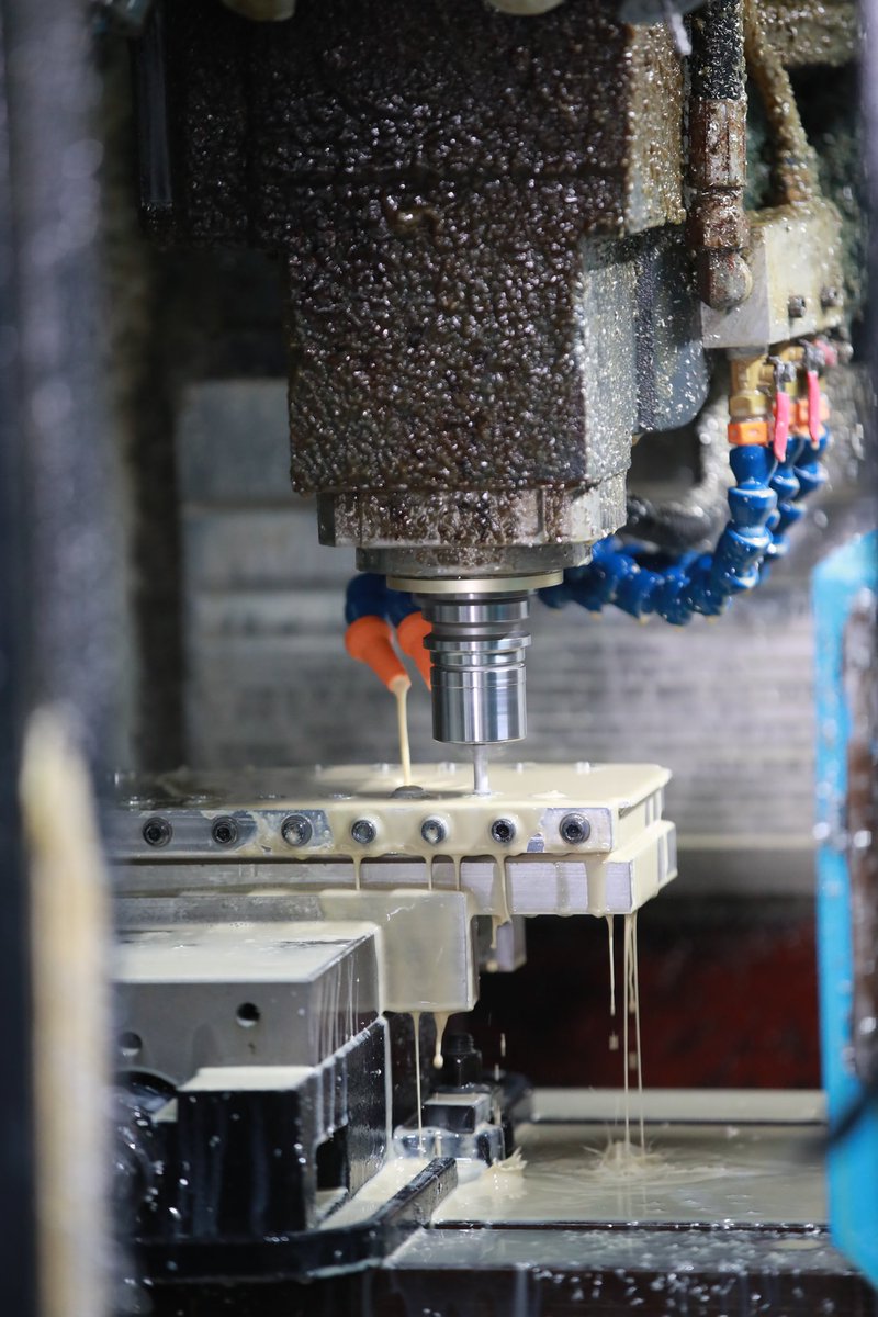 SZSelection's tweet photo. High Precision Metal Parts Cnc Machining Service.

#cnc #cncmachining #machining #cncmilling #cncturning #cnclathe #cncfactory #computernumericalcontrol #machinist #mechanical #cncmachiningservice #oem #odm #manufacturing #manufacturer #metalworking #metalparts  #5axiscnc https://t.co/6nhUOGKs3I