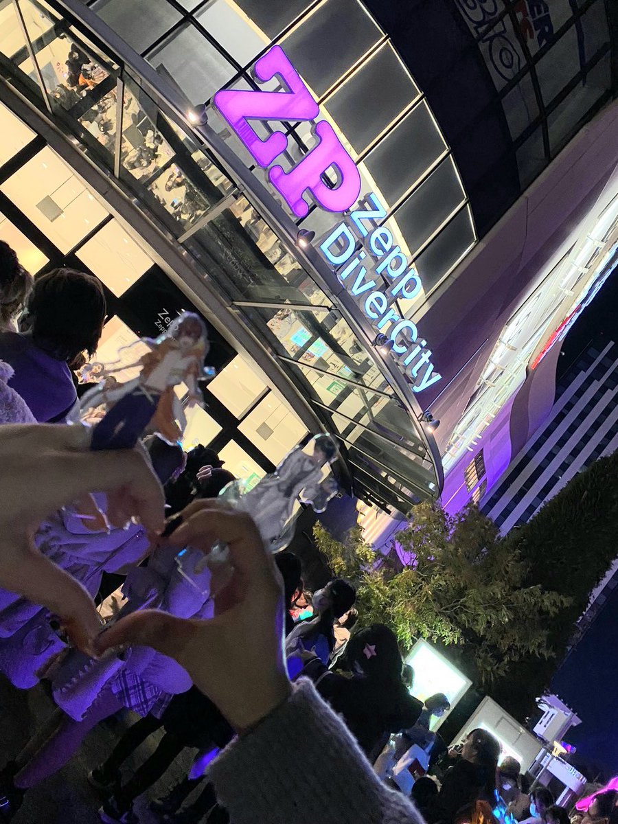 ao_stpl_etc's tweet photo. @ll9825 1番はすてらじゃっく！！連番楽しすぎたね周年お祝いしたのも楽しかった！ https://t.co/mreZBu9Vkv