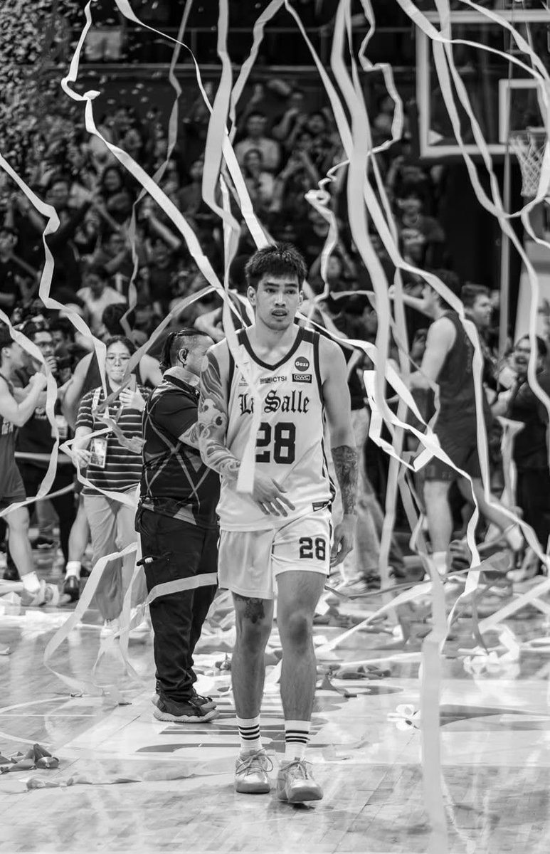 my favorite shot today, our king archer! 🏹🥹

📸 archers network