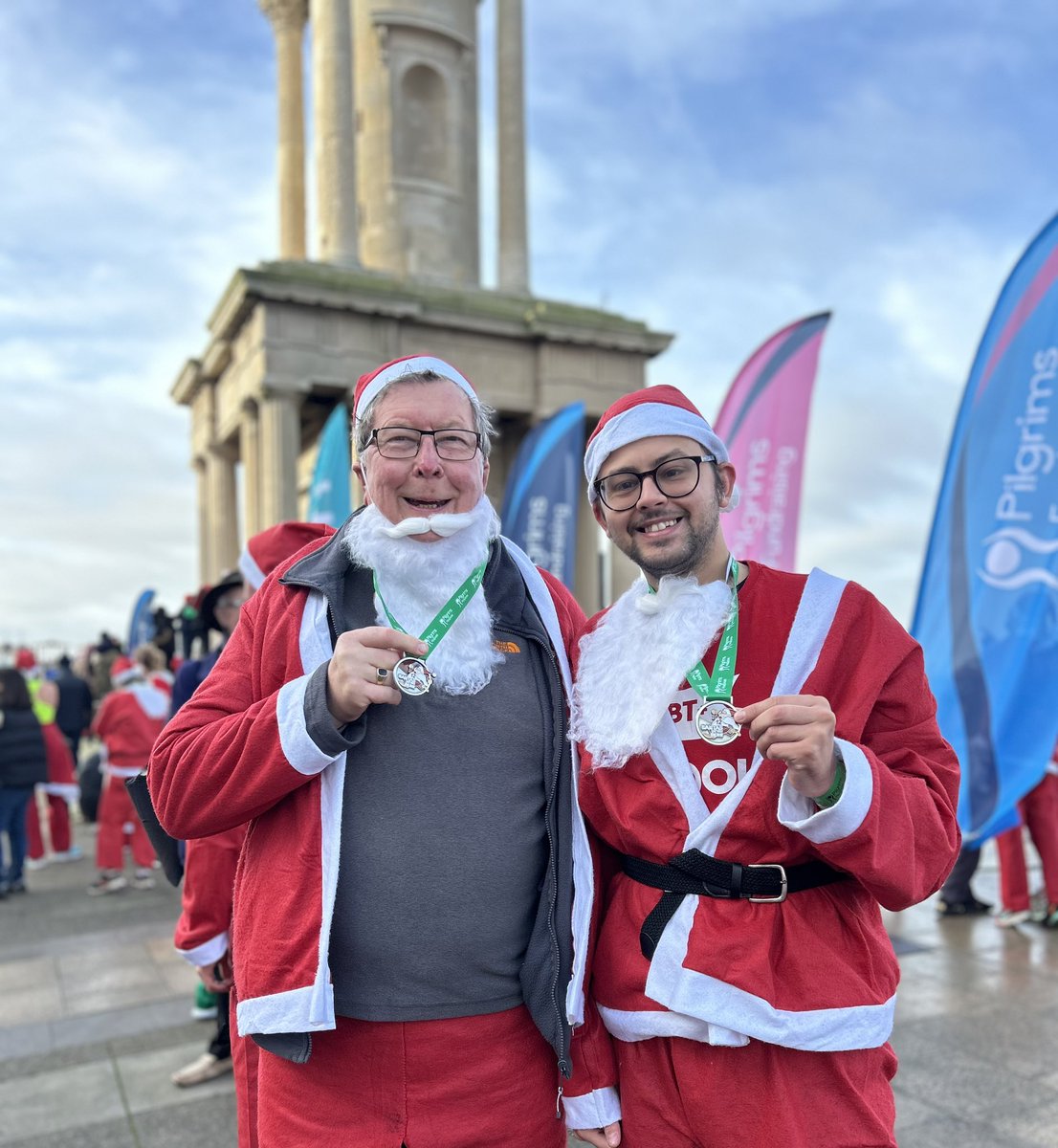 hernebaylabour's tweet photo. Cllr @mellist and our Chair @FredMPearce participated in the Santa on the run event this morning in aid of @PilgrimsHospice 

We would like to thank everyone who participated, the volunteers and the organisers for making this event incredible. https://t.co/oEbFTCKEn9