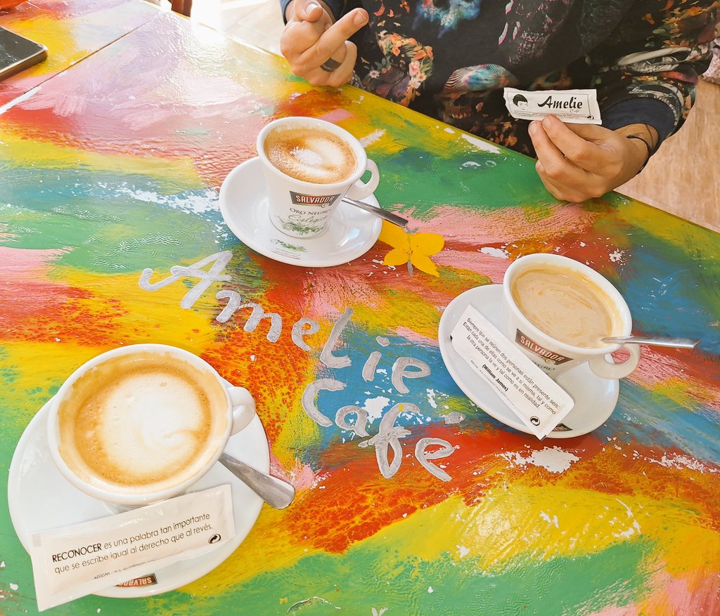 __SaraRubia's tweet photo. @juanmfdez @debo91taty 
Primer desayuno de Navidad 🎄 https://t.co/wvW61zQ6cE