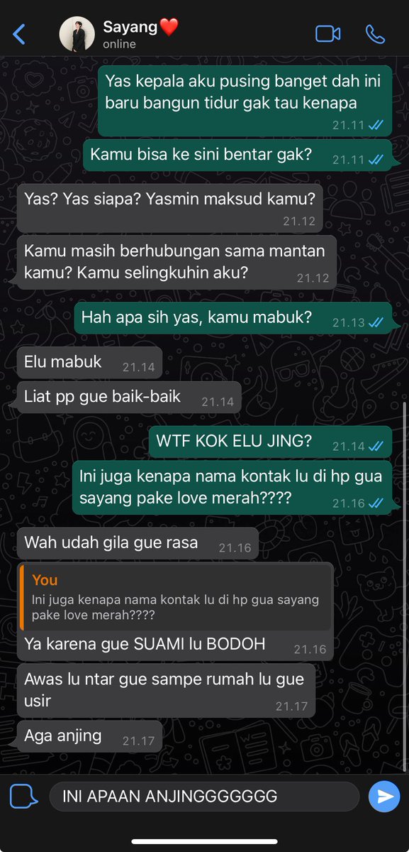 baekbaerries's tweet photo. Ardan yang tiba-tiba terbangun di tahun 2027 dengan Jingga yang merupakan pacar dari sahabat Ardan yang secara ajaib menjadi suaminya.

Chanbaek one tweet au. https://t.co/4iqfbIPqTL