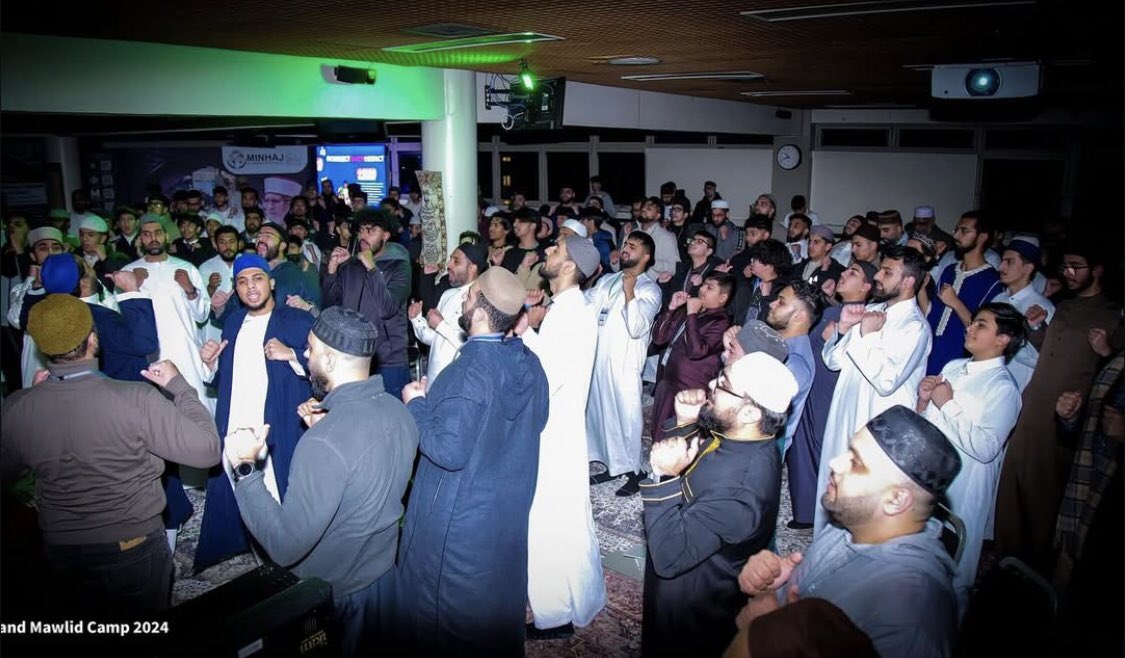 MinhajMuslimGen's tweet photo. We were blessed with a beautiful spiritual session that began with a heartfelt and inspiring talk by Shaykh Hammad
Mustafa Al-Madani Al-Qadri.This was followed by an exclusive address by His Eminence Shaykh-ul-Islam Dr. Muhammad Tahir-ul-Qadri, who shared profound words of wisdom https://t.co/EylRSIBQ5U