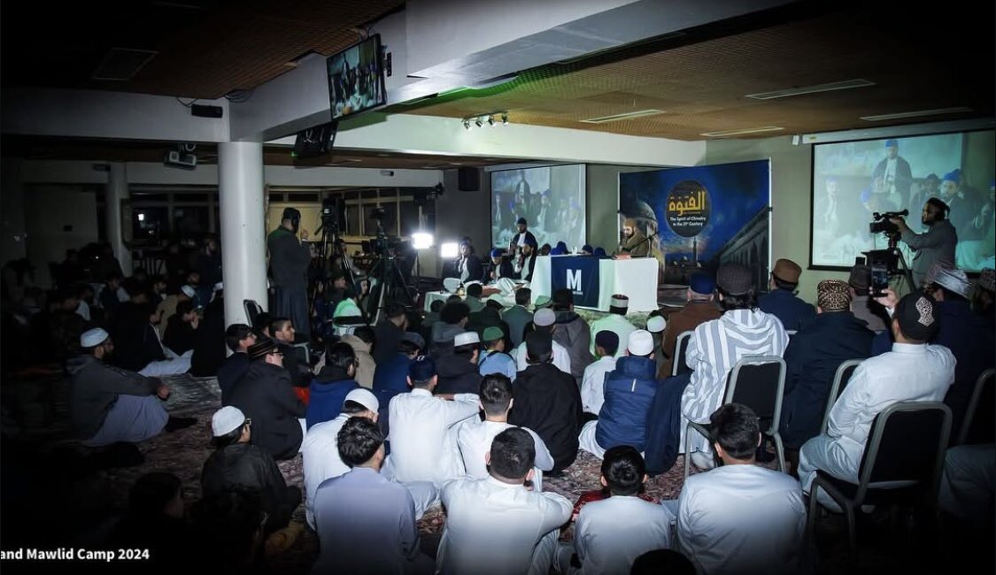 MinhajMuslimGen's tweet photo. We were blessed with a beautiful spiritual session that began with a heartfelt and inspiring talk by Shaykh Hammad
Mustafa Al-Madani Al-Qadri.This was followed by an exclusive address by His Eminence Shaykh-ul-Islam Dr. Muhammad Tahir-ul-Qadri, who shared profound words of wisdom https://t.co/EylRSIBQ5U