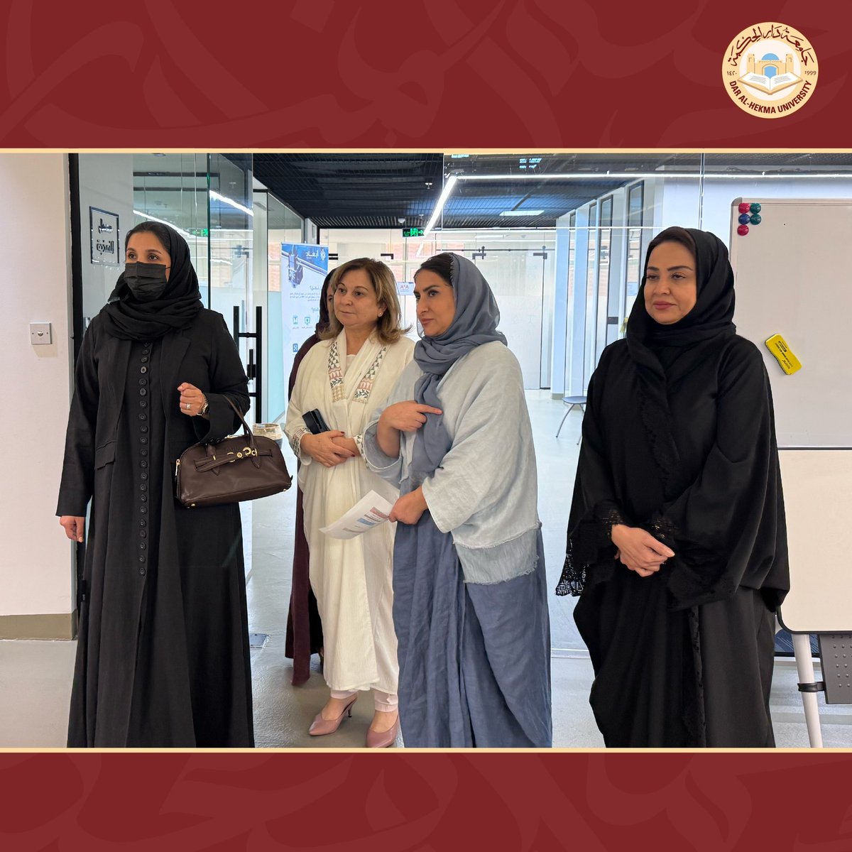 DAHUniversity's tweet photo. استقبلت جامعة #دار_الحكمة وفدًا من المركز الوطني للتقويم والاعتماد الأكاديمي للاطلاع على سير برنامج بكالوريوس الآداب في الدبلوماسية والعلاقات الدولية بكلية إدارة الأعمال والقانون، ضمن الزيارة الميدانية التي تهدف إلى تعزيز جودة التعليم وتحقيق التميز الأكاديمي، بما يتوافق مع المعايير الوطنية للاعتماد.

@EtecNcaaa 
#دار_الحكمة
#dahuniversity
#ncaaa