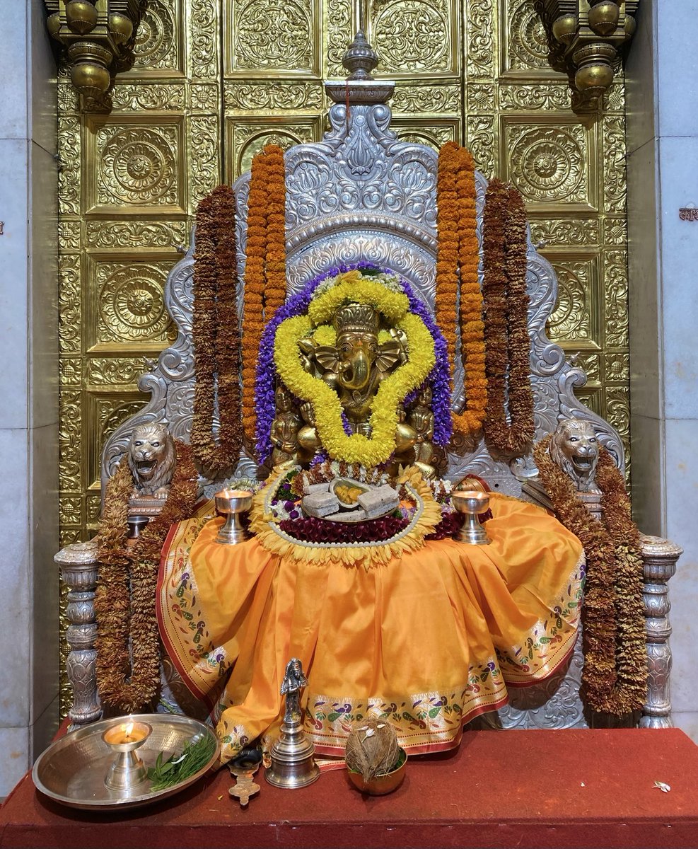 SVTMumbai's tweet photo. 🙏 गणपती  बाप्पा मोरया 🌺मंगलमूर्ती मोरया 🙏१५/१२/२०२४
🙏Ganapati Bappa Moraya 🌺 Mangalmurti Moraya  🙏15/12/2024 https://t.co/W9j6VJI4sf
