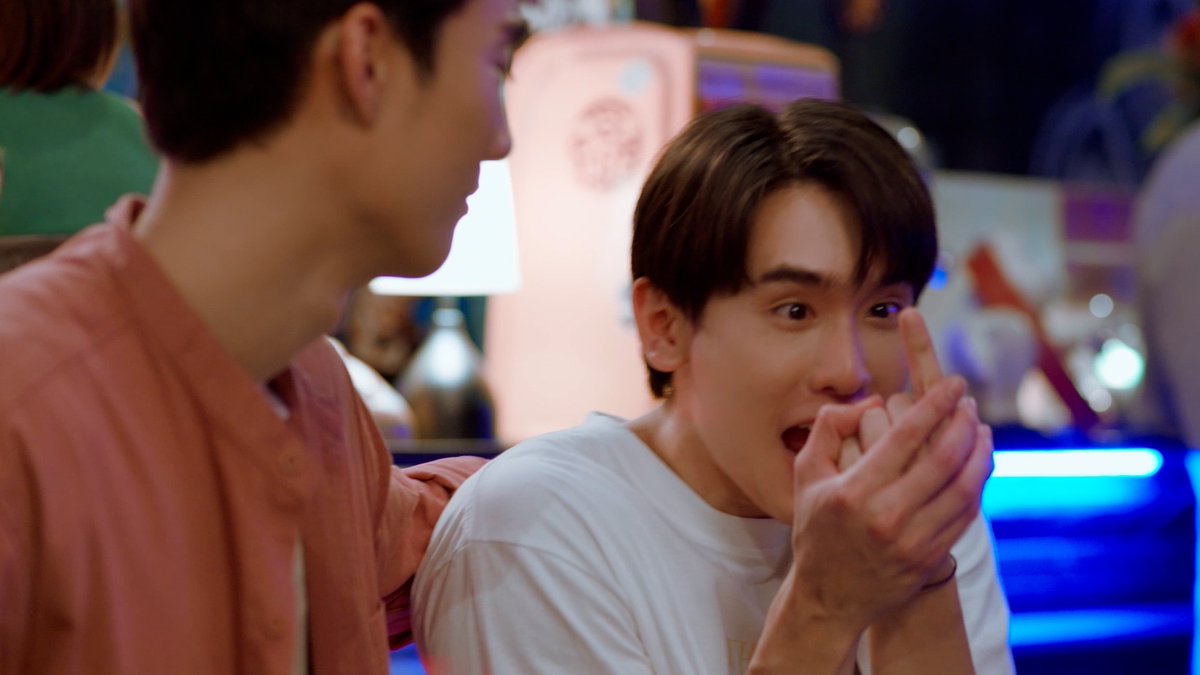 GMMTV's tweet photo. น้องอาร์มตอนเมาโคตรน้วย โคตรน่ารัก วาสนาพี่อาร์คอะ🫠 #Perfect10LinersEP8

@fforcejs @kasibook @Flukejeee @emiamily https://t.co/6J6JGbDjNX