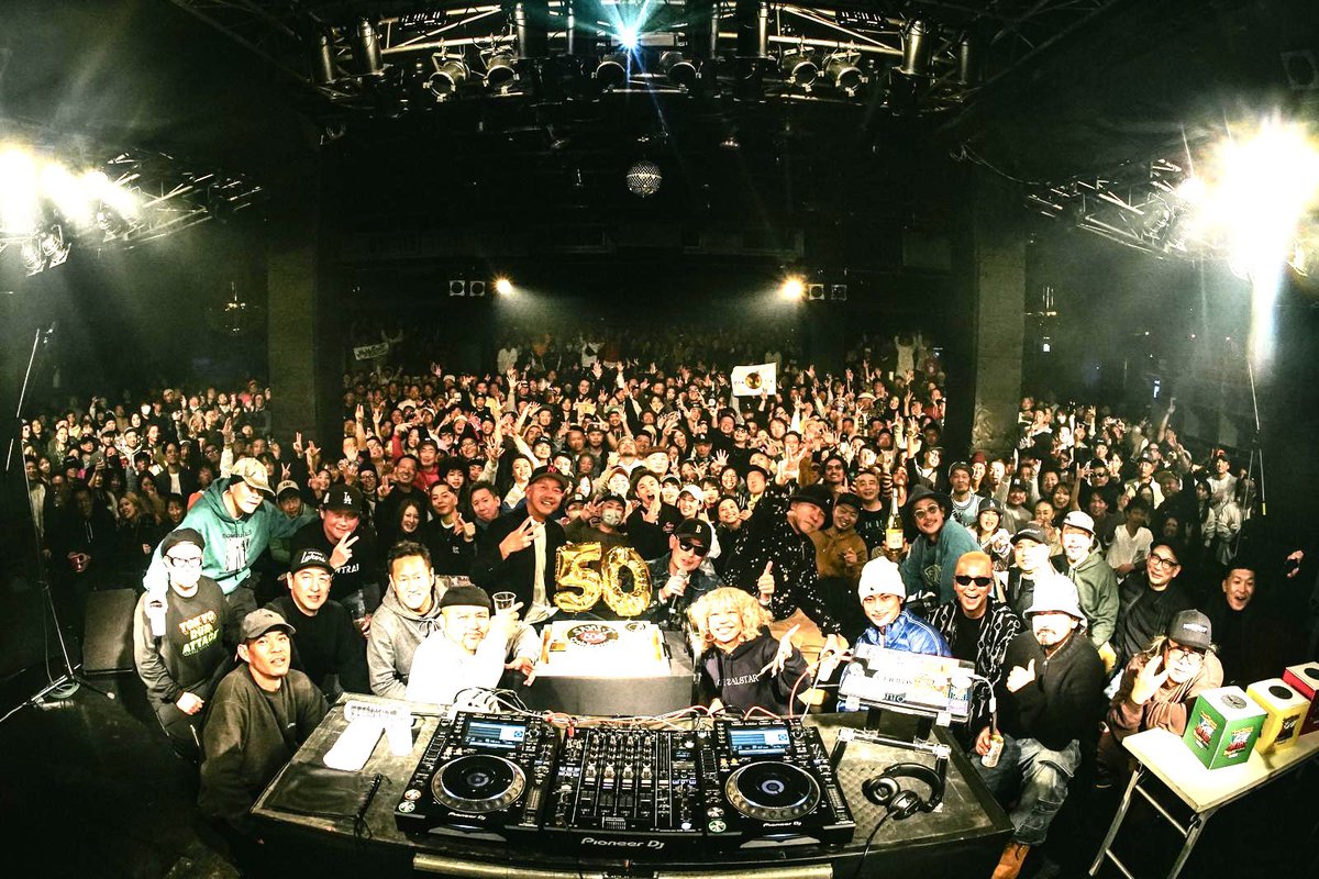 MastaSimon's tweet photo. 昨日横浜Bayhallに来てくれた人達
ありがとうございました
Sold out show !! 
Sami-T 50th Celebration Party https://t.co/FiSc4w0ZnF