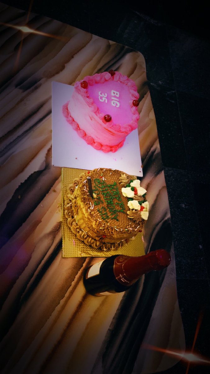 Doosh_Peters's tweet photo. Cheers🥂🎂
#Big35 https://t.co/7ENQYC4qk3