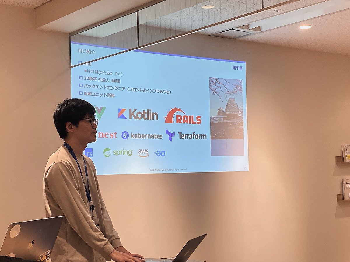 kobe_engr_lab's tweet image. 本日はイベント「神戸の先輩エンジニアが語る〜現場で役立つマインドセットとは〜」を開催しました🎉
プログラミング勉強中の学生さんでこれから実務を積むフェーズといった方が多く参加されていました。参加者の方の学びの機会となっていれば嬉しいです。本日はありがとうございました! #KEL_meetup