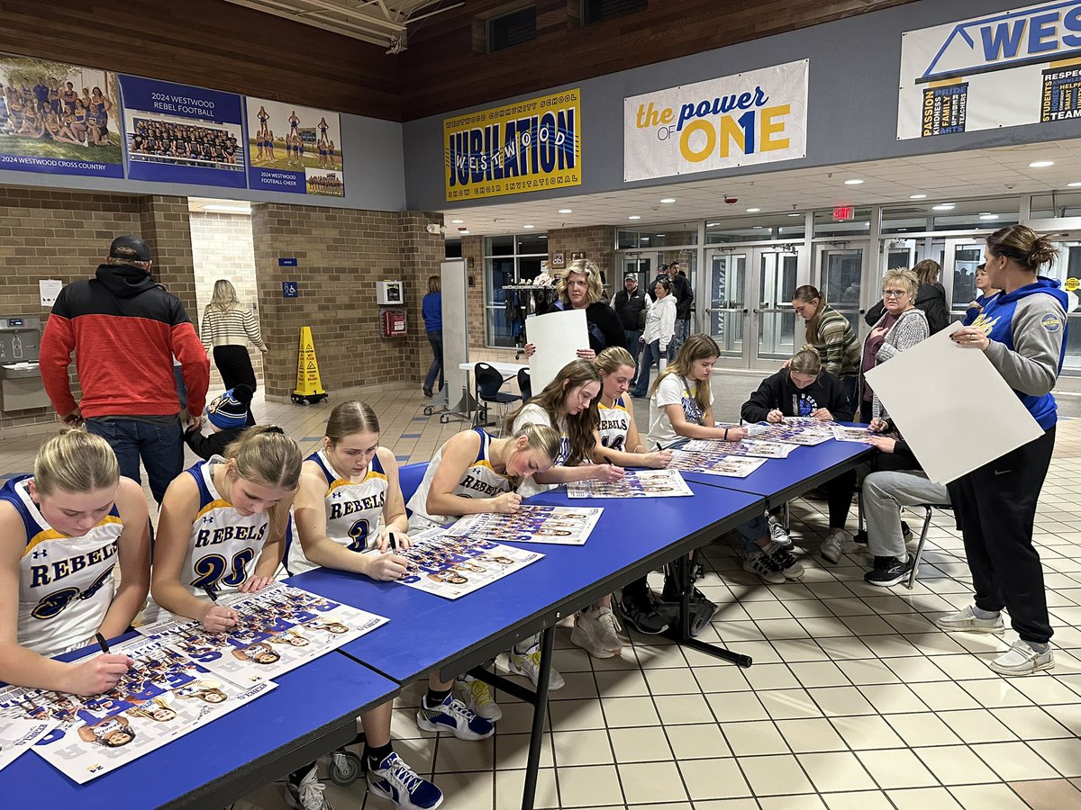The girls signed team posters after the game on Friday! We ❤️ our fans!! <a href="/WCSDRebels/">Westwood Schools</a>