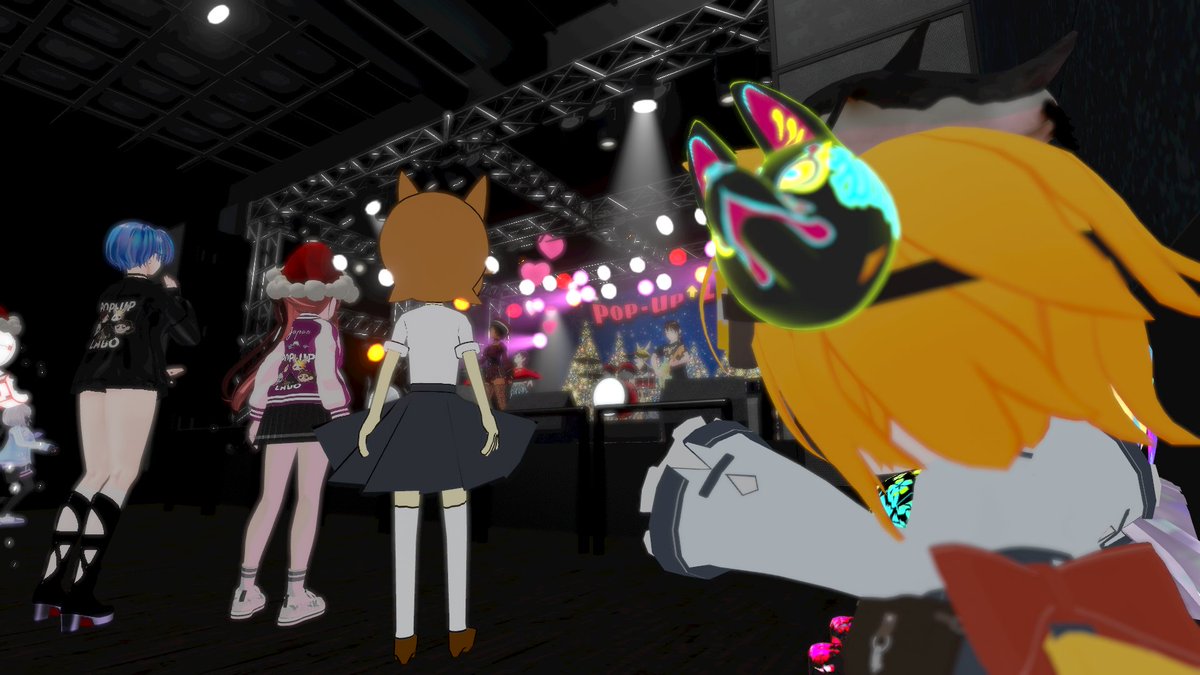 chocooo_dayo's tweet photo. クリスマスライブきちゃ！！🎅 #POP_UP_LABO #cluster https://t.co/aUKOIwrIu6
