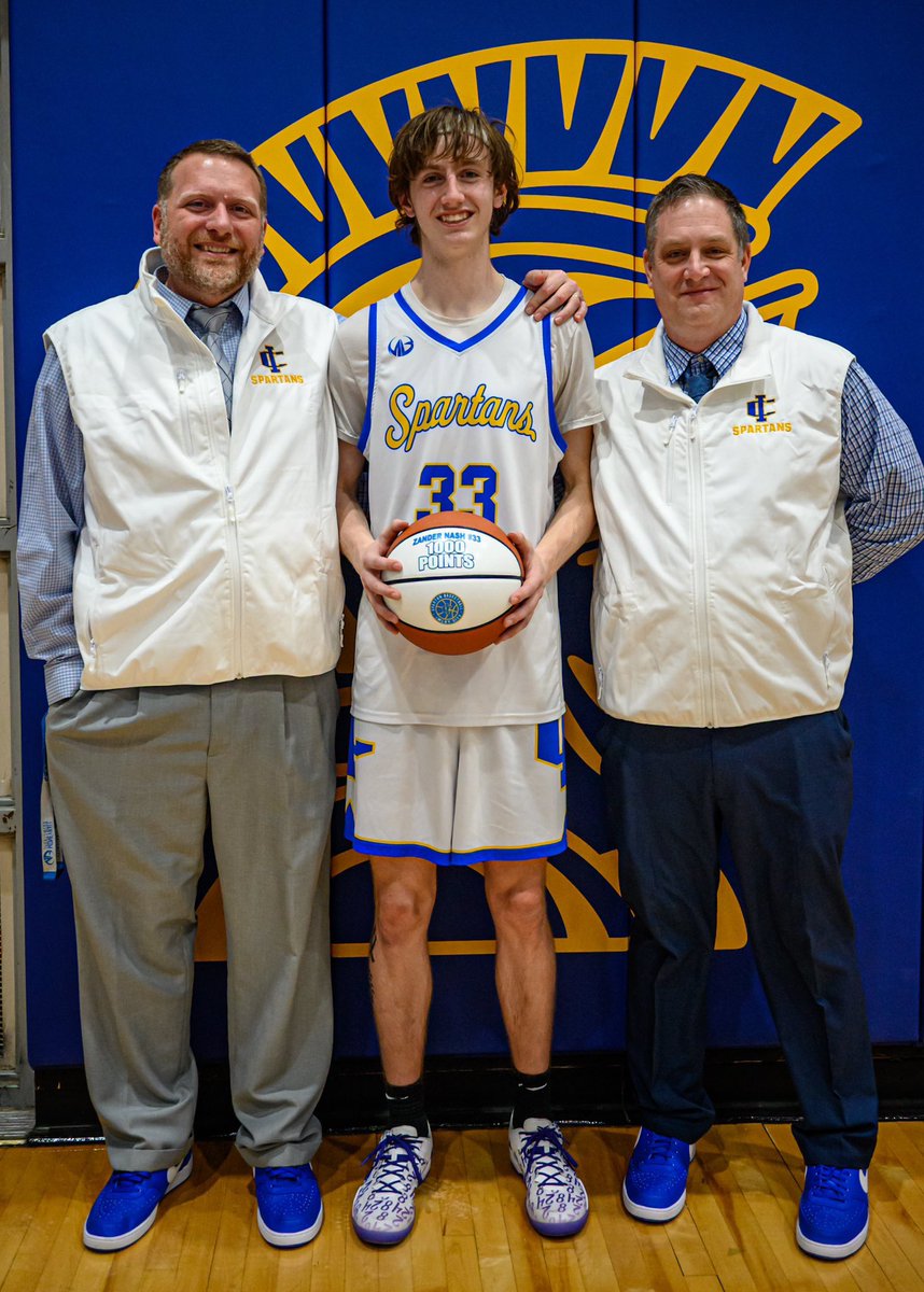 TheDZoneBBall's tweet image. Imlay City 2025 G/F Zander Nash scored his 1,000th career point on Friday night. 

D2: Imlay City (3-2) beat Algonac (2-2) 63-20

@SpartansIC @nash_zander