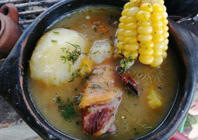 Hoy tocaba más rico esperando la yuca con queso amo mi Trujillo hermoso esto le devuelve el alma al cuerpo