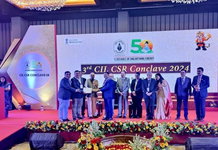 damodarvalleyco's tweet photo. 🏆 DVC Wins CSR Excellence Award 🏆
Recognized for consistent contributions to CSR in Eastern India at the 3rd CIL CSR Conclave 2024, Eco Park, Kolkata.
Award received by Dr. John Mathai, Member Secretary, with Mr. D G Holkar & Mr. Ashok Tewari.
#CSRExcellence #DVC #csr https://t.co/I56yOGq6cJ