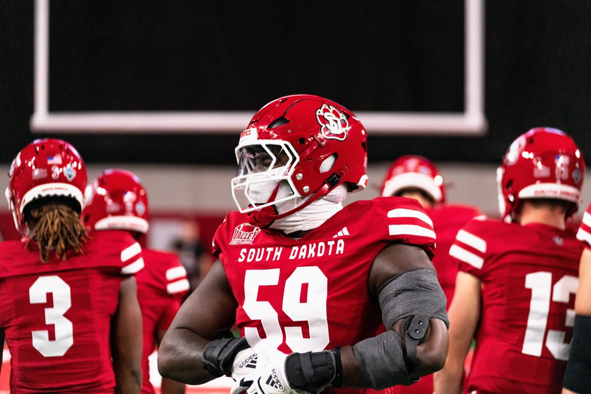 After a great visit, blessed to receive an offer from South Dakota ‼️ 
Thank you God 🙏🏾