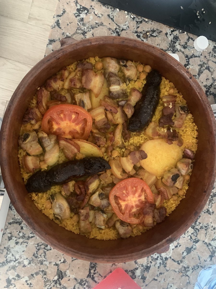 ManoloMontalt's tweet photo. Oye @rubenuria , mira a ver qué te parece. Y así además damos de comer a mucho mononeuronal suelto… https://t.co/bzaTcfvp3i