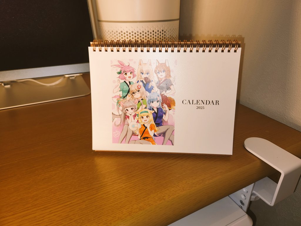 届いた卓上カレンダーがすごく良かったです～イラストも素敵で、デスクが一気に華やかに✨ 特に、6月のアイリちゃんがかわいい！😊 #NOAカレンダー