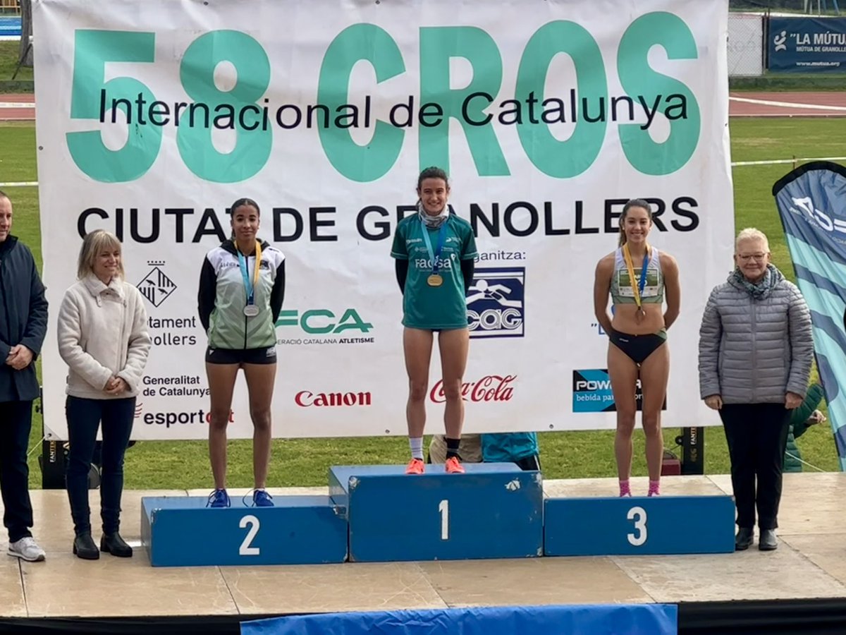 ivanespilez's tweet photo. Campionat de Catalunya de cros a Granollers.
Bons resultats del grup, destacant la 3a posició de la Carla en categoria sub20 F, posició que li dona la classificació directa al Campionat d’España amb la selecció catalana.
Felicitats!
Seguim!
#atletismo #cros #espiteam #lleidaua https://t.co/aQdo2Mqrj7