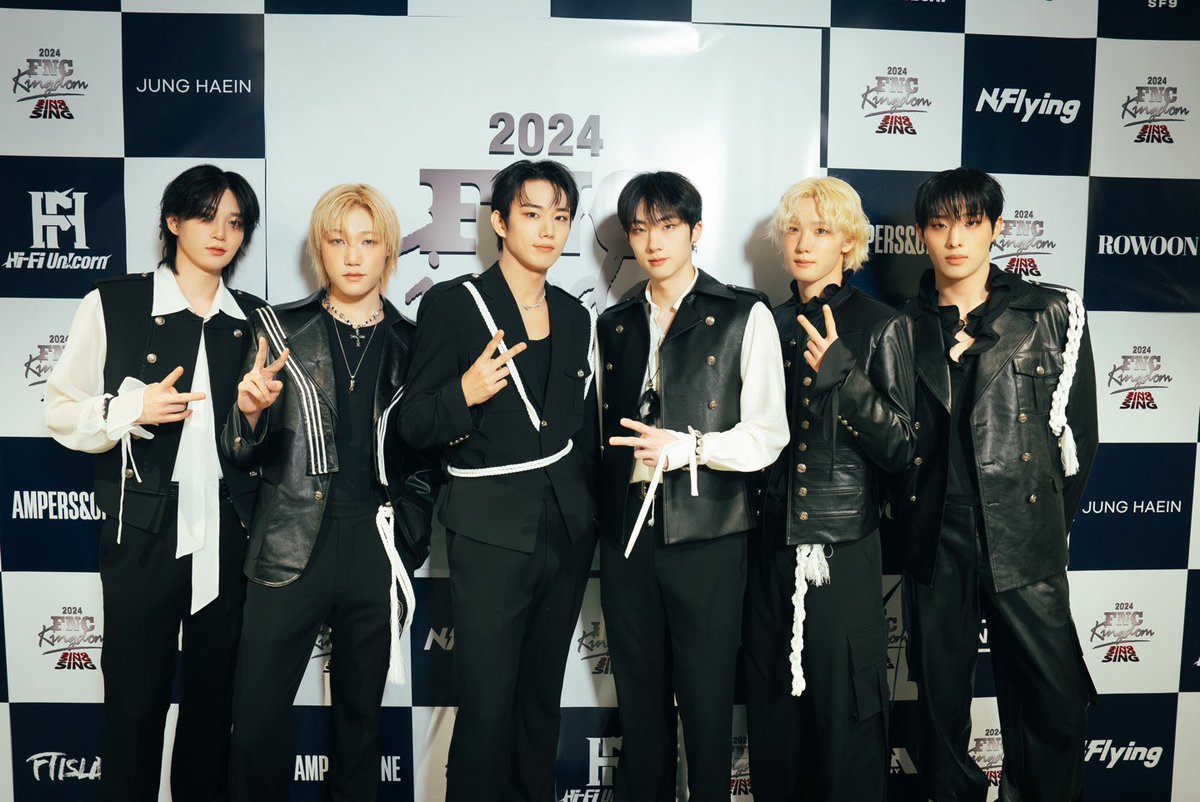 keehryoon's tweet photo. and that’s all to wrap our 2024 fnc kingdom sing! sing! sing! I hope p1eces enjoy the stages as much as I do, peace out! https://t.co/qRZarQybxs