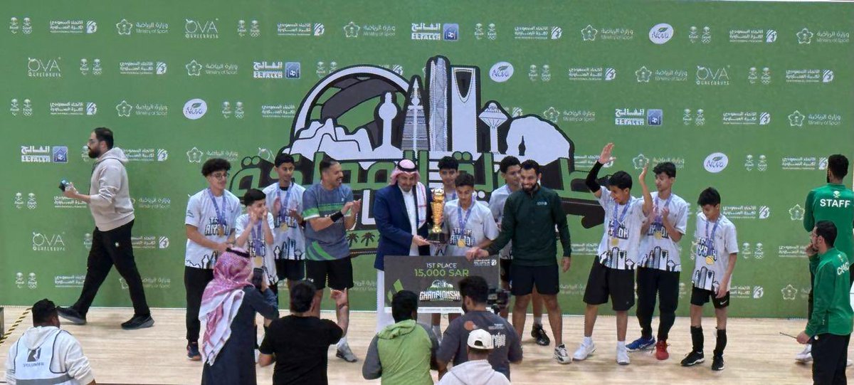 Erteqaa4events's tweet photo. مشاركة فريق #ارتقاء في تنظيم بطولة المملكة لـ #كرة_المناورة 🤾🏻 🇸🇦
فريقنا المتميز حاضر دائمًا 🙏🏼🌟🌟🌟 https://t.co/NZXKnxhVPO
