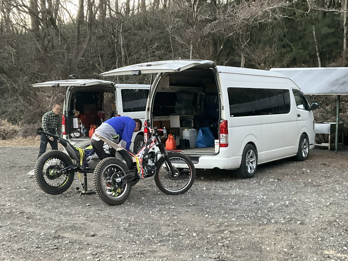 KTM819O4's tweet photo. #BetaEVO300ss #MTO2 #渡りに船 https://t.co/CJO9lmC5A4