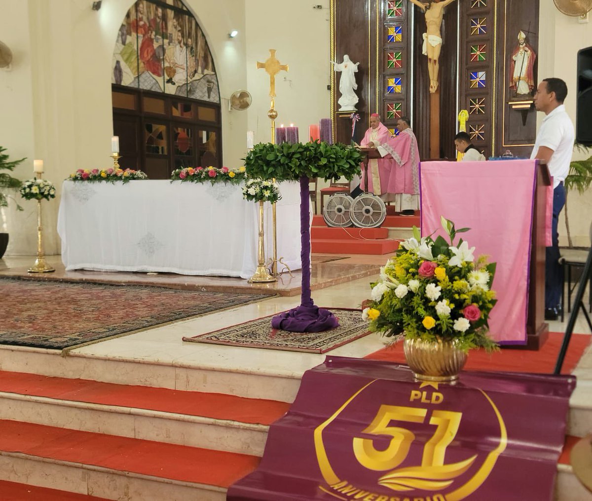 MiguelAlmontee's tweet photo. 51 aniversario de la fundación del Partido de la Liberación Dominicana(PLD), misa en la catedral San Felipe de Puerto Plata, la encabezá el obispo, Julio César Corniel Amaro.
#YoSoyPLD.
@JohnnyPujols @PLDenlinea @DaniloMedina @WalterMusa https://t.co/hKO8MFmB7h