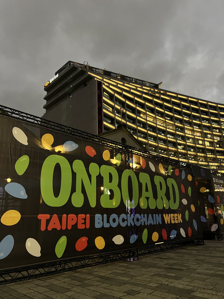 Domin_Network's tweet photo. What an eventful weekend at @TaipeiWeek! 
Spent an insightful afternoon at the @KaiaChain panel—bullish vibes everywhere! 🌟    

Something green is brewing...💚 https://t.co/IXPQ4mSPVZ