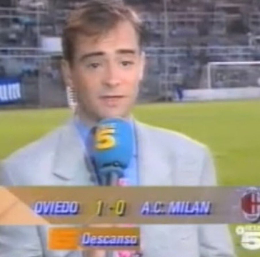 colgadosfutbol's tweet photo. El Real Oviedo dándole al Milan y Lobato con tupé. Menudo documento gráfico https://t.co/wzMA6TvYbT