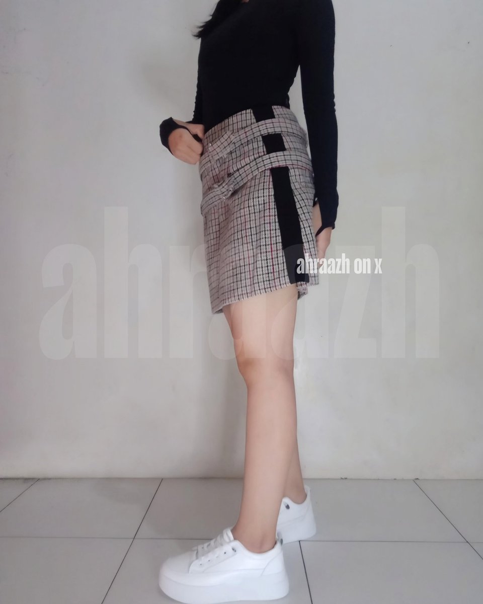 Ahraazh's tweet photo. ini brand maje
sering dipake karna nyaman trs bagus banget, detailnya juga lucu
no minus
aku jual di 1,8juta aja, masi bisa turunn
yuk langsung dm ajaa https://t.co/bWSt4dGHqI