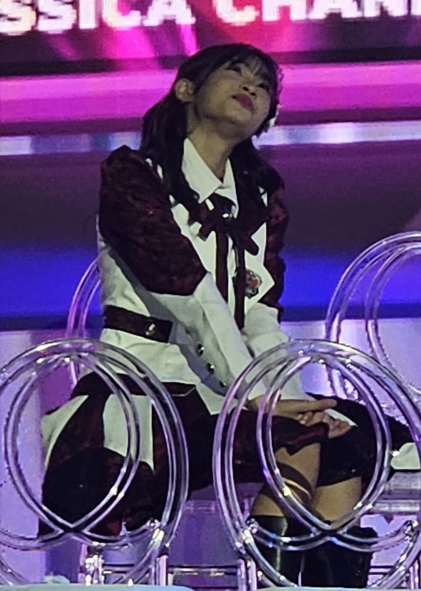 syaffebriansyah's tweet photo. that’s fine. gaada yang sia-sia. memang belum waktunya aja. setidaknya liat kamu muncul di stage sudah cukup mengobati rasa kangen.

you will do better next time. we will do better next time. sekali lagi, jadiin pembelajaran. heads up, non @S_FloraJKT48! comeback stronger!🌸🪐 https://t.co/FP5mDeW2TY