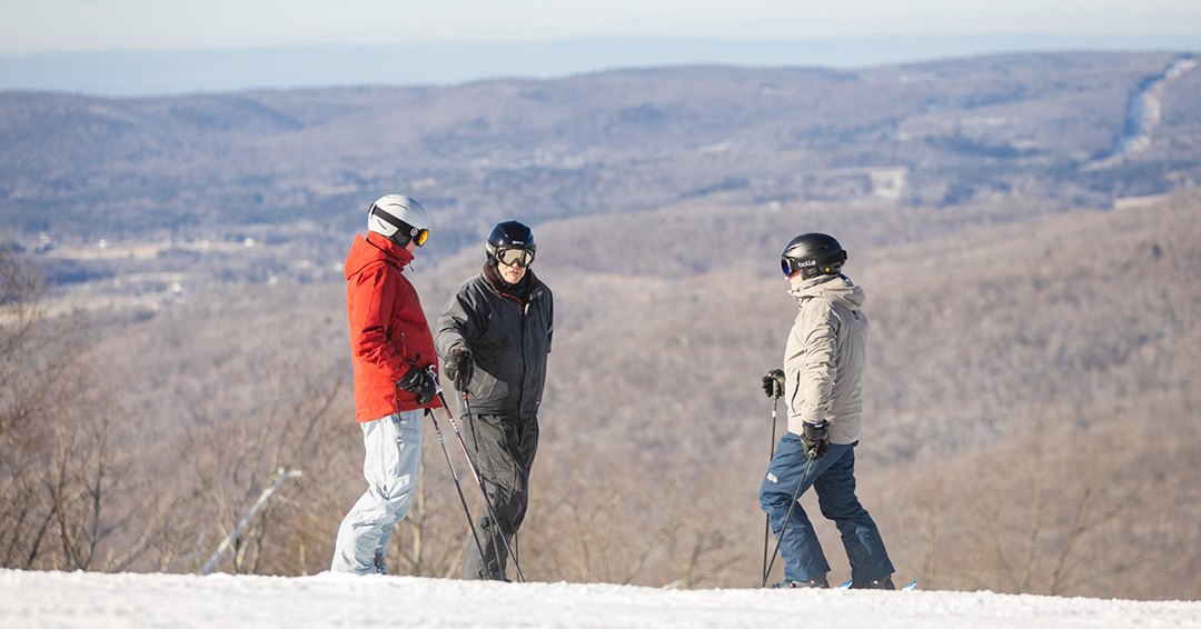 jiminypeak's tweet photo. 5 more trails open today (Left Bank, Grouse Run, Upper &amp; Lower Fox and Chipmunk) and we have plans for even more terrain to open by next weekend! Don't forget we are now open daily, until 10 pm!

#jiminypeeks #jiminy #jiminypeak #intheberkshires #visittheberkshires https://t.co/YUvhPgqPzR