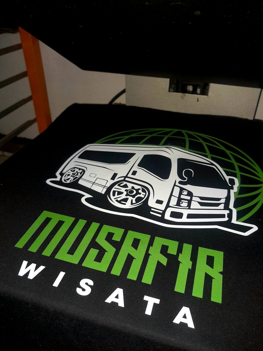 Sablon Kaos Custom 
#screenprintinglife #merchandise #sablonkaos #sablonsatuan #sablonmanual #vektor #sablondtf  #cetaksatuan  #sablonblitar