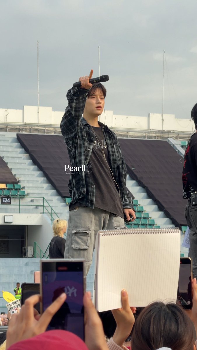𝗽𝗲𝗮𝗿𝗹𝗹 ʚìɞ | ꒰ ✿ slow ꒱ tweet media