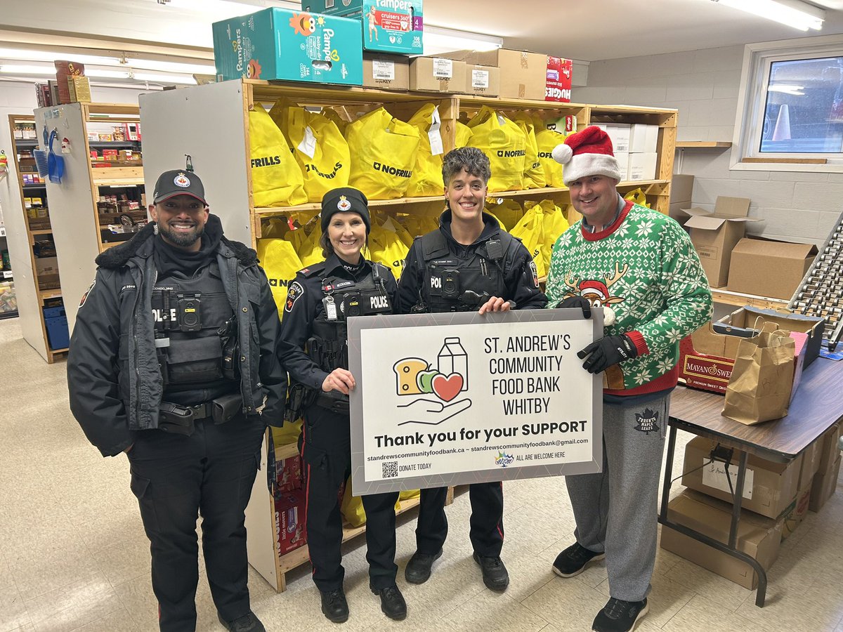 DRPSCWDiv's tweet image. A special thanks to all involved in the cram a cruiser event in Whitby! @FTNDurham @DRPS @TownofWhitby
@adriannahopmanmusic
#givewherewelive
@nofrillsCA
