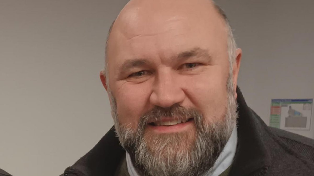 Ballon au poing : Stéphane Pataut est le nouveau président de la Fédération française courrier-picard.fr/id588247/artic…