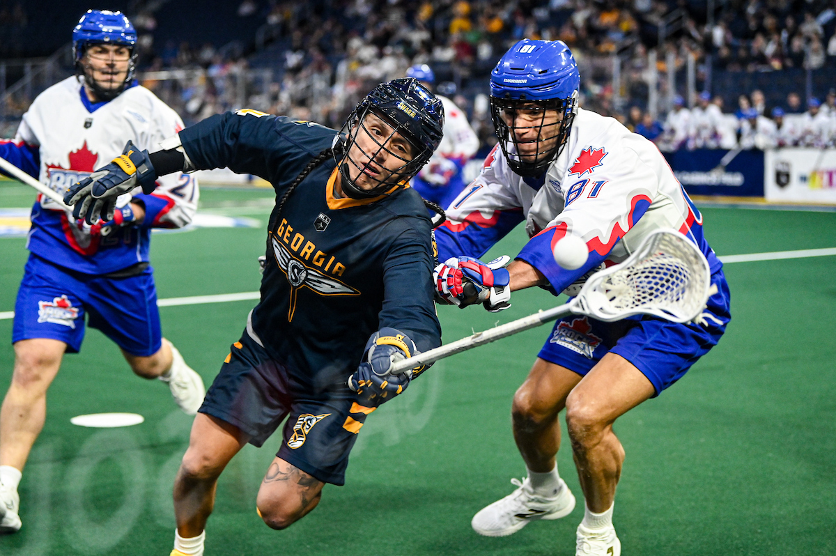 TyMerLax's tweet photo. A controversial inconclusive call and Lyle Thompson heroics saw @GeorgiaSwarmLAX down @TorontoRockLax 10-9 on Saturday night.
Recap with quotes from Sawyer, Rose, and Comeau. The quotes on the Woods no-goal are worth the read.
https://t.co/JwFCvBW7FS
#TORvsGA https://t.co/zkxWQK6ip4